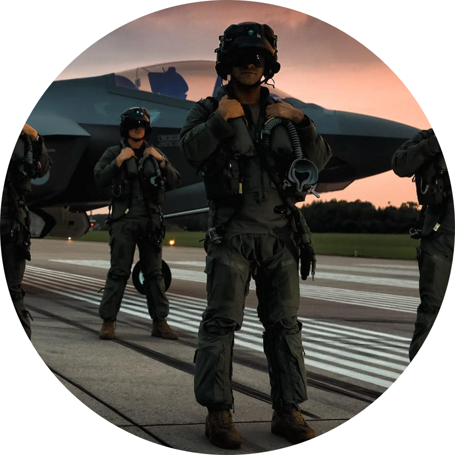 313Squadron-pilots-round